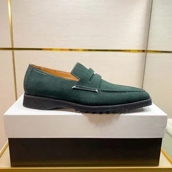 Мужская обувь Модный бренд, повседневная обувь из замши люксового бренда, классические мужские лоферы на плоской подошве в зеленом стиле для работы в офисе