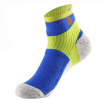 Мужские спортивные носки, теплые дорожные велосипедные носки, спортивные носки для активного отдыха, мягкие футбольные дышащие баскетбольные носки для бега.