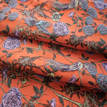 Окрашенная пряжей жаккардовая ткань Оранжевого цвета с яркими цветами и птичьим пейзажем контрастного цвета, платье-рубашка, костюм, наволочка для шитья, ткань для шитья