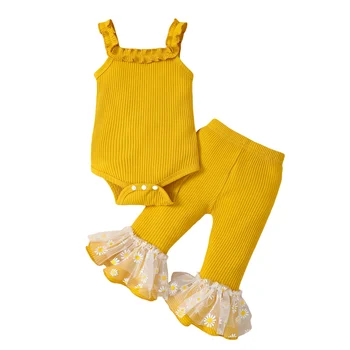 Одежда для новорожденных девочек, костюмы, однотонный комбинезон в рубчик без рукавов с оборками, расклешенные брюки с принтом маргаритки, комплект из 2 предметов 0-18 месяцев